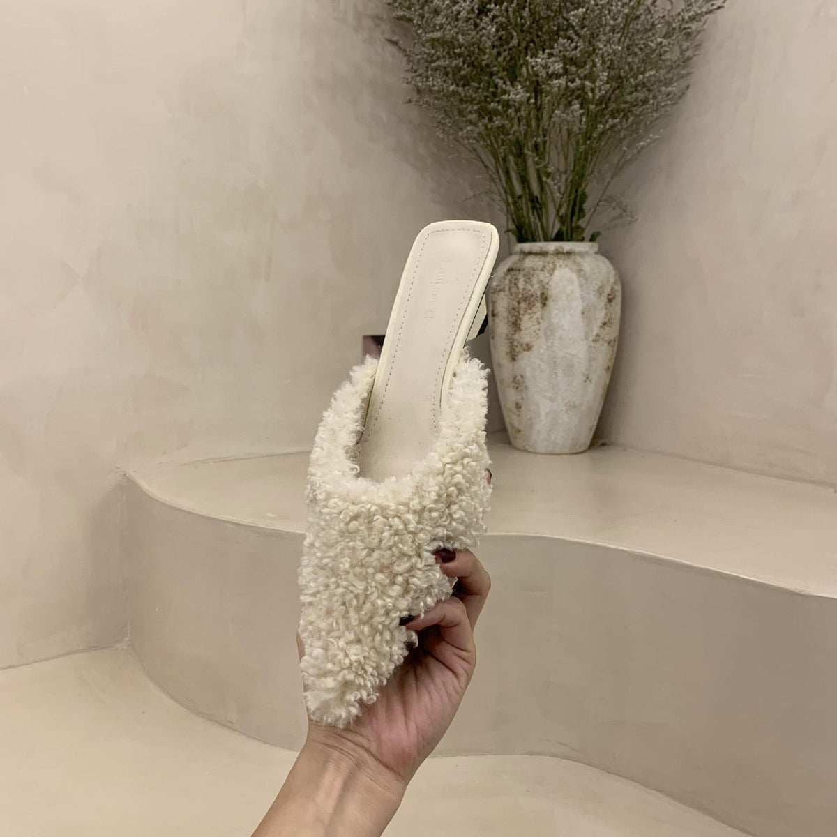 Women's Fuzzy Teddy Mules Slides, Pointed Toe Block Low Heel Backless Mules, Furry Slip‑On Slipper Heels, Fall Winter Dress Party Mules Black Cream Pink