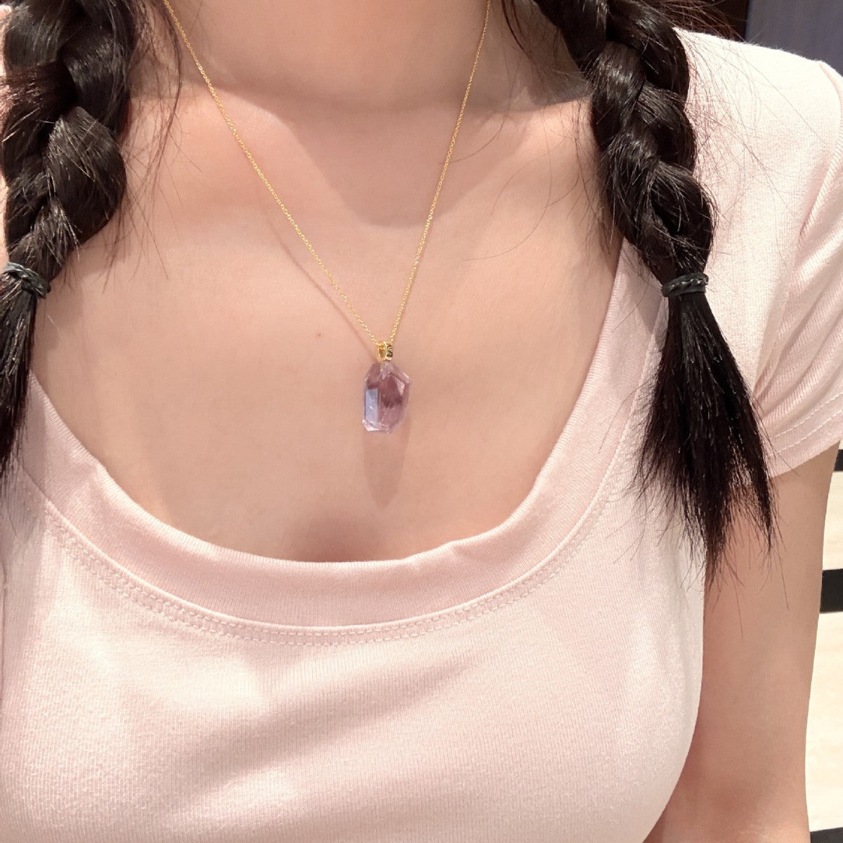 Gold‑Tone Faceted Purple Irregular Pendant Necklace, Light Amethyst Cut Stone Dainty Chain Necklace For Women