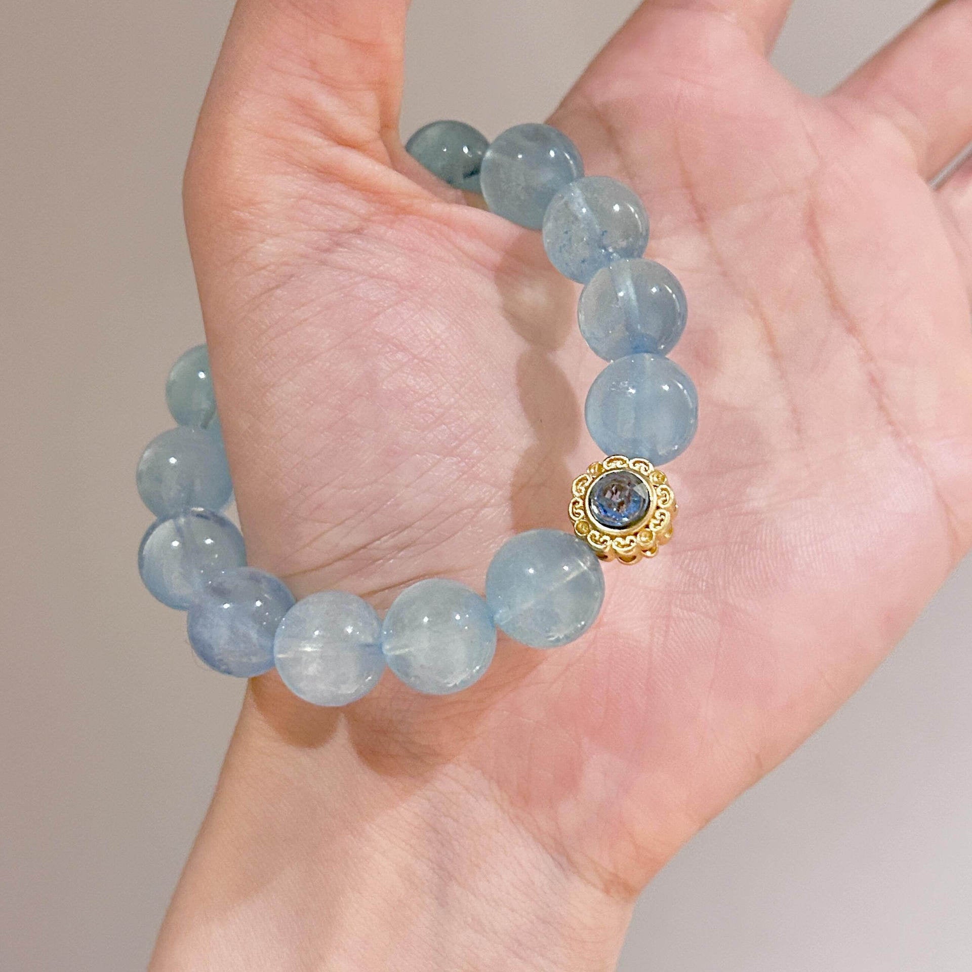 Transparent Light Blue Round Bead Stretch Bracelet, Gold Inlay Bead & Silver Ornament Beaded Bracelet for Women