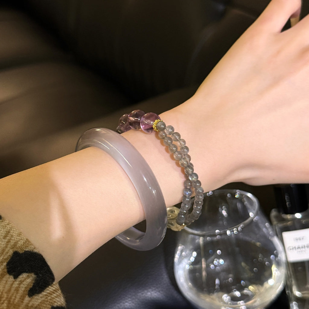 Two‑Strand Purple & Grey Beaded Stretch Bracelet With Carved Ornament & Gold‑Tone Metal Spacers For Women