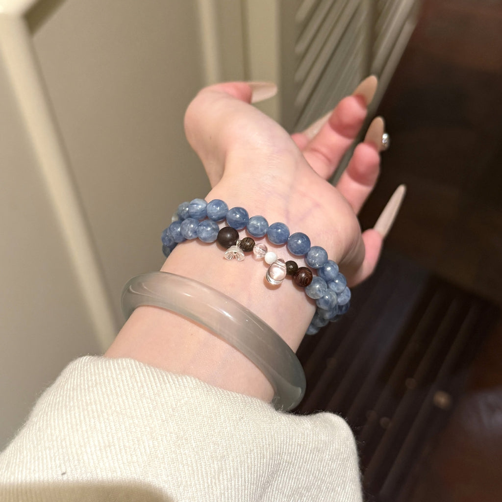 Double‑Strand Mottled Blue Beaded Stretch Bracelet With Wood Beads & Silver‑Tone Flower Charm For Women