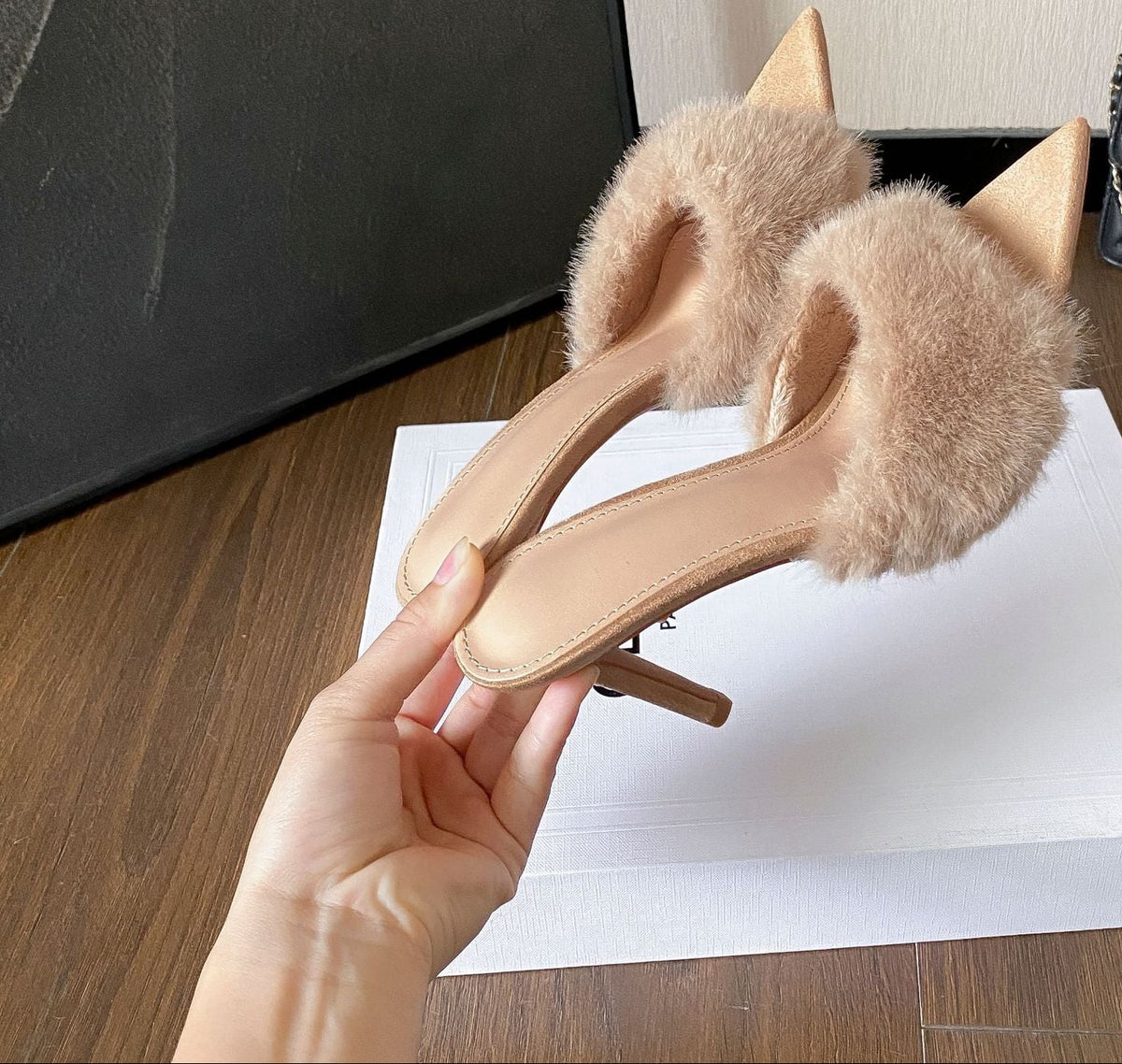Women's Pointed Toe Faux Fur Stiletto Heel Mule Sandals, Fluffy One Band Slip On High Heel Dress Shoes, Nude Black Leopard Print Party Heels for Ladies